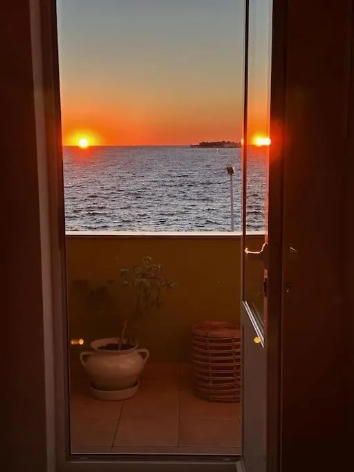 Deep Blue Apartment Next To The Sea Organs Zadar Chorwacja